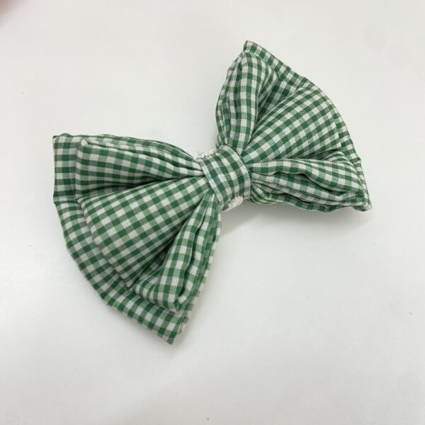 GREEN CHEEKY BOWTIE